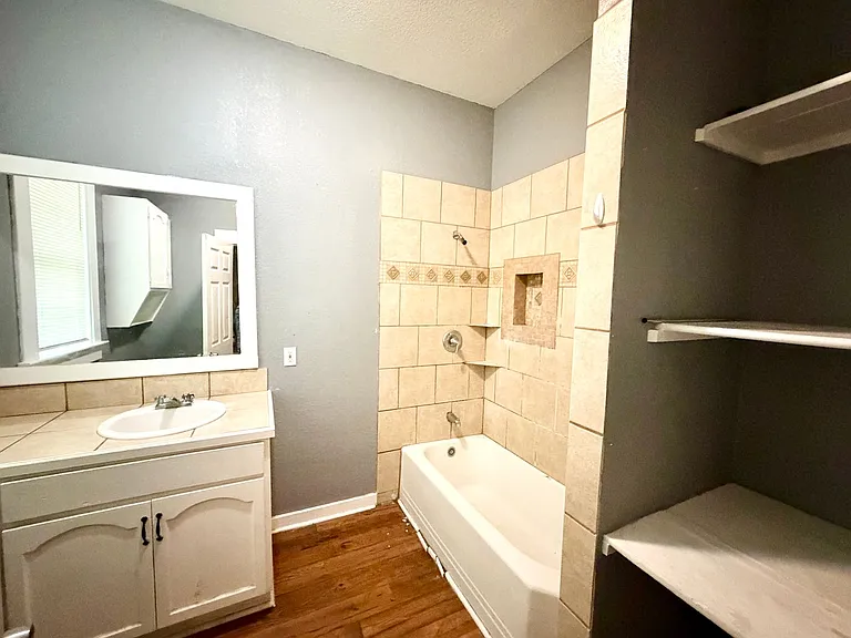 613 Garland Ave — Photo 10