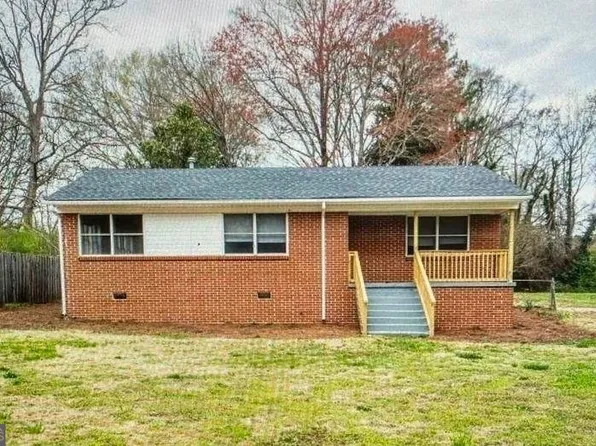 205 Emory St, Oxford, GA 30054