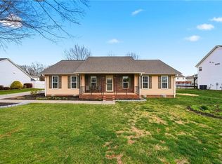 209 Charleston Ridge Dr, Mocksville, NC 27028