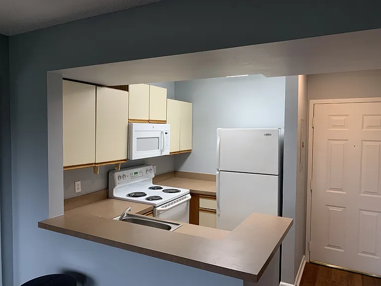 1600 Park Cir #817 — Photo 7