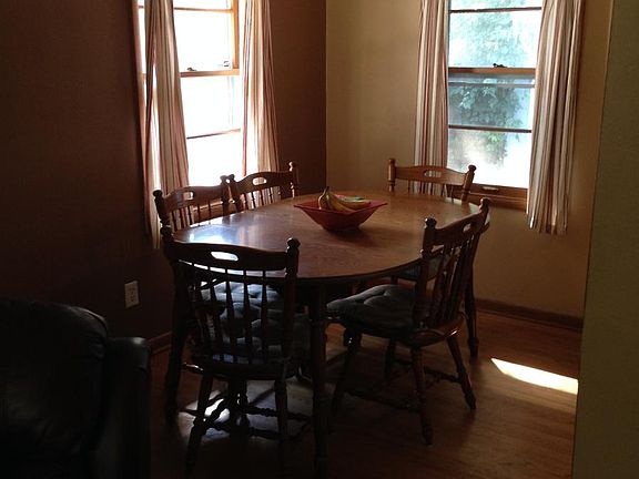 3rd image of 419 28th St