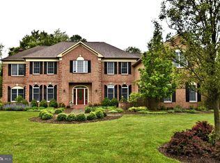 3 Valley View Dr, Newtown, PA 18940