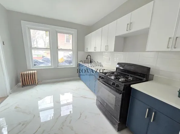 52 Lehigh Ave, Newark, NJ