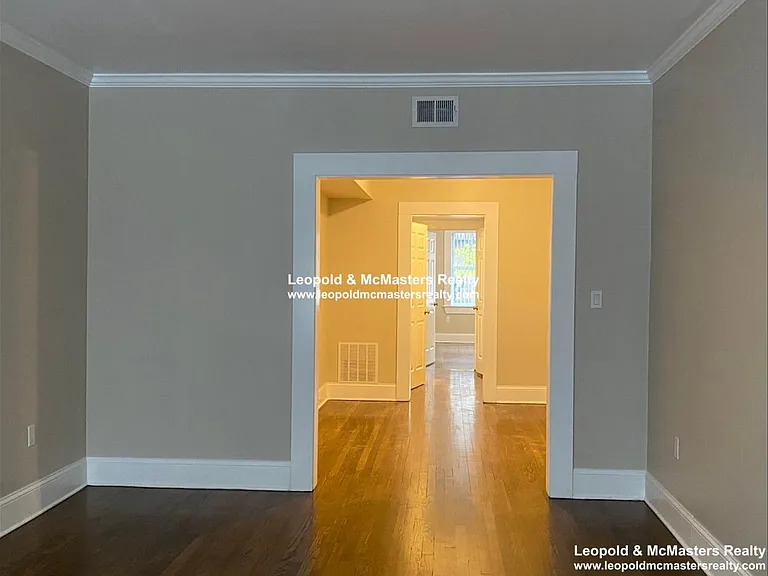 22 Short St #2 — Photo 10