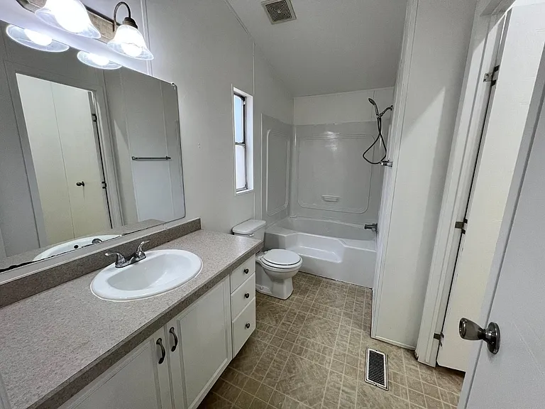 7826 E Juanita Ave — Photo 15