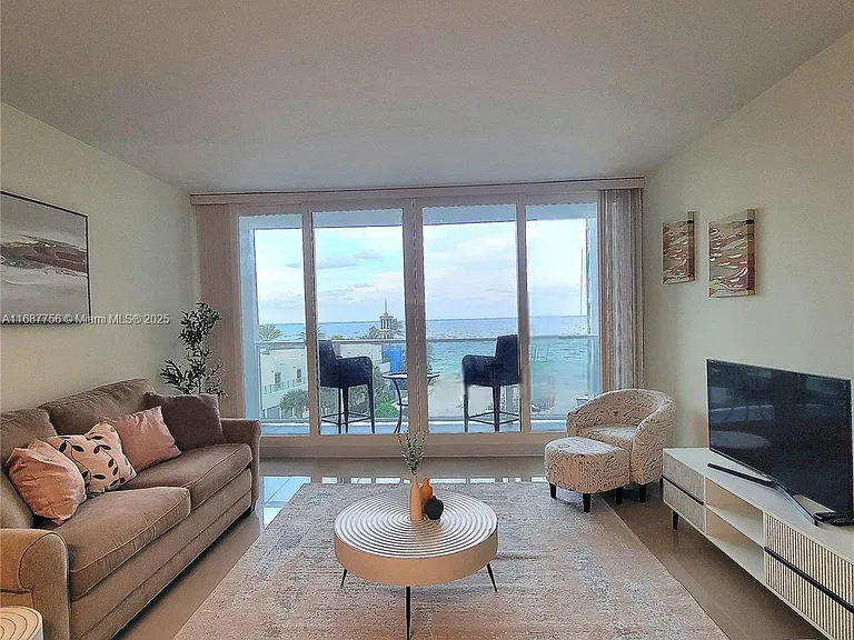 3505 S Ocean Dr #507 — Photo 3