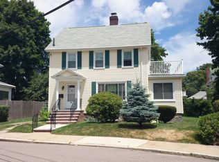 28 White Oak Rd, West Roxbury, MA 02132