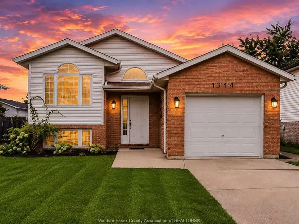 1344 Giselle Cres, Windsor, ON N8W 5P5