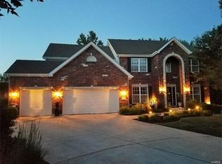24 Creek Pass Ct, Saint Charles, MO