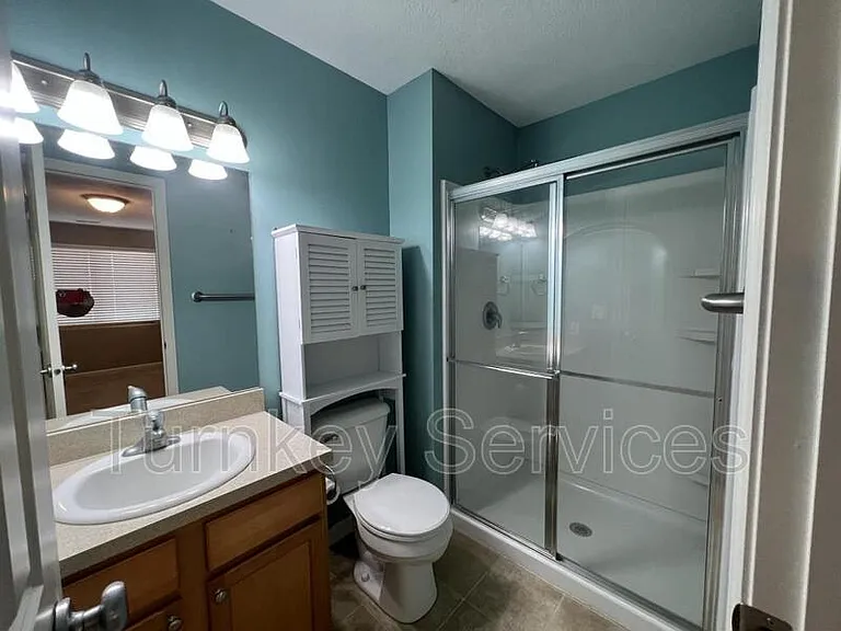 5016 California St #12 — Photo 15