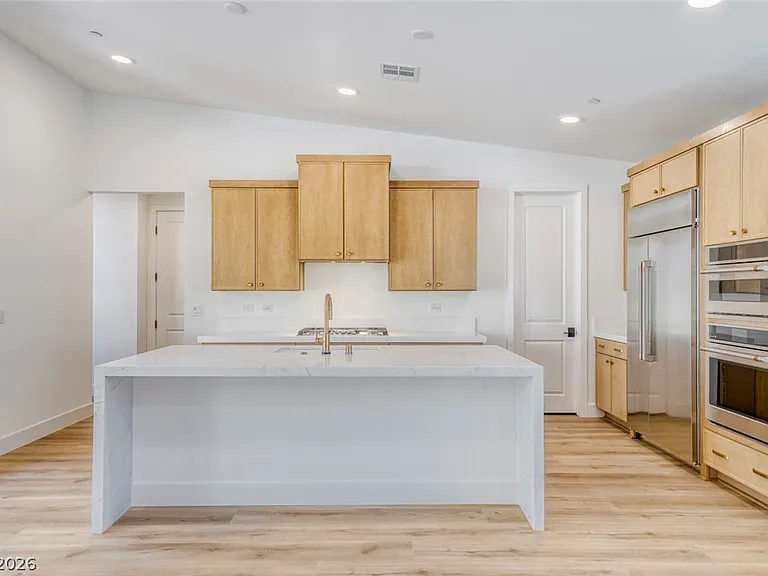 1041 Soaring Sage Ave — Photo 9
