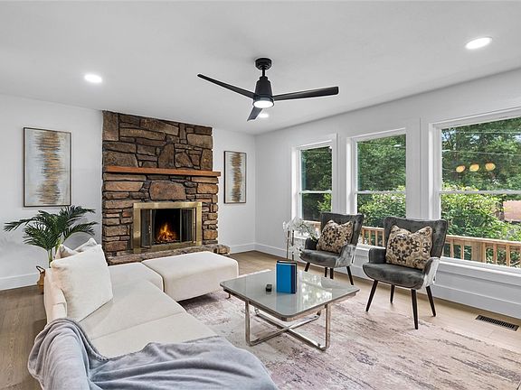 5th image of 4 Rosedale Ln