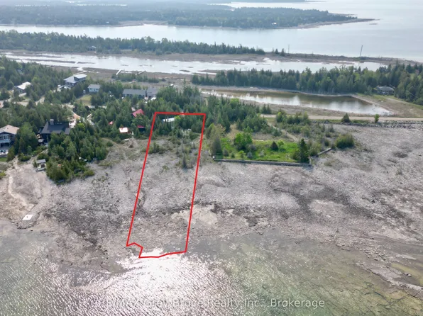 94 Pedwell Point Dr, Northern Bruce Peninsula, ON N0H 2R0