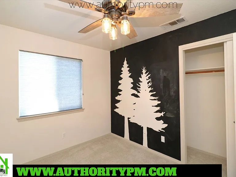 1526 Imperial Dr — Photo 19