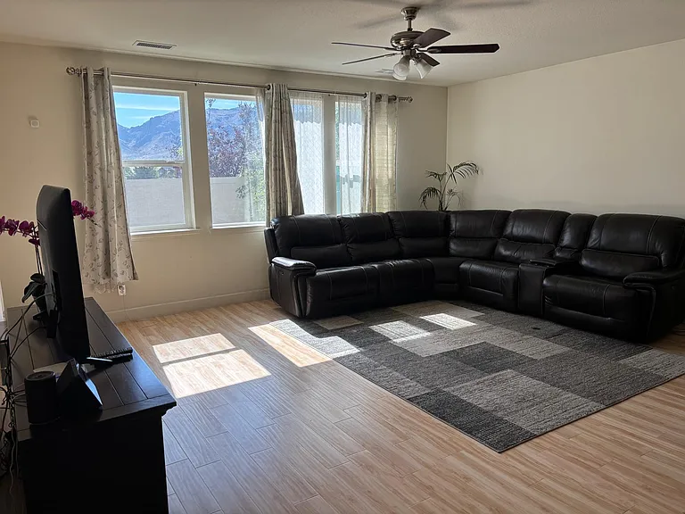 10184 Mesa Cortona Dr — Photo 12