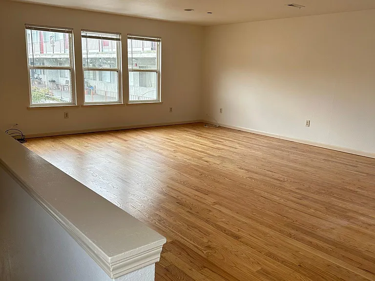 2823 High St #B — Photo 3