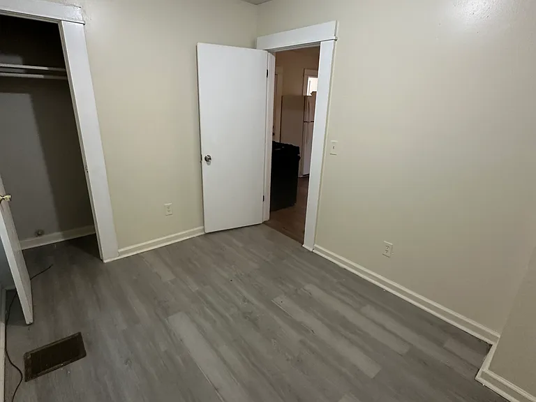 113 Morris St #11 — Photo 8