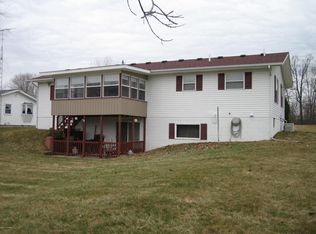 4456 Dawn Dr, Hillsdale, MI 49242
