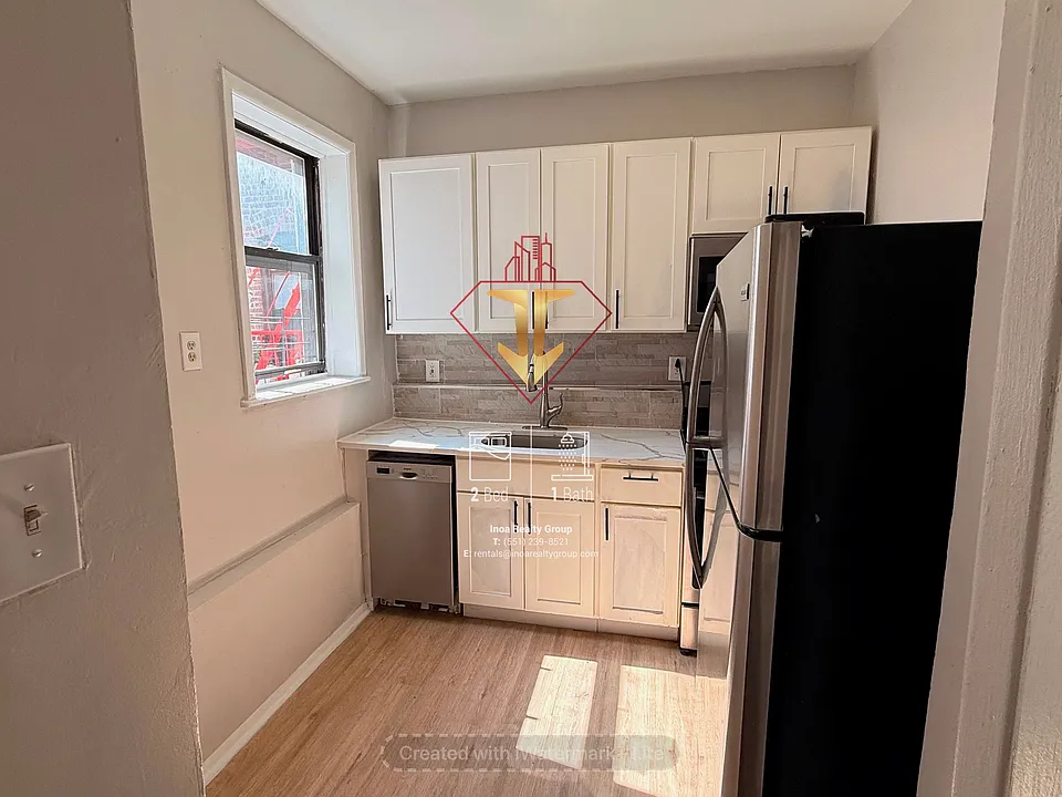 225-227 Academy St #35