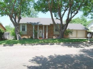 528 Crest Ridge Dr, Lakeside, TX 76108