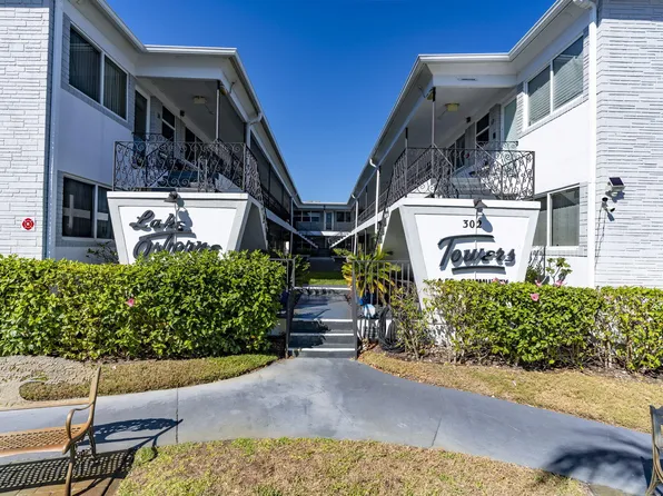 302 Lake Osborne Drive #5, Lake Worth Beach, FL 33461