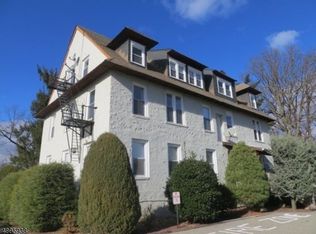 16 Woodland Ave, Butler, NJ 07405