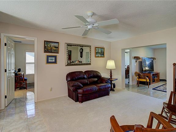 5th image of 1650 Glengarry Dr