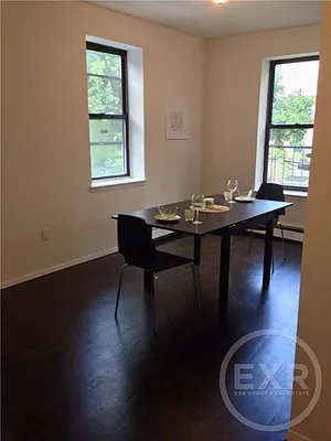 Rented by EXR | media 23