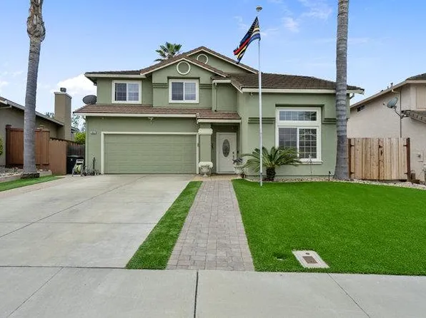 1650 Mimosa St, Hollister, CA 95023