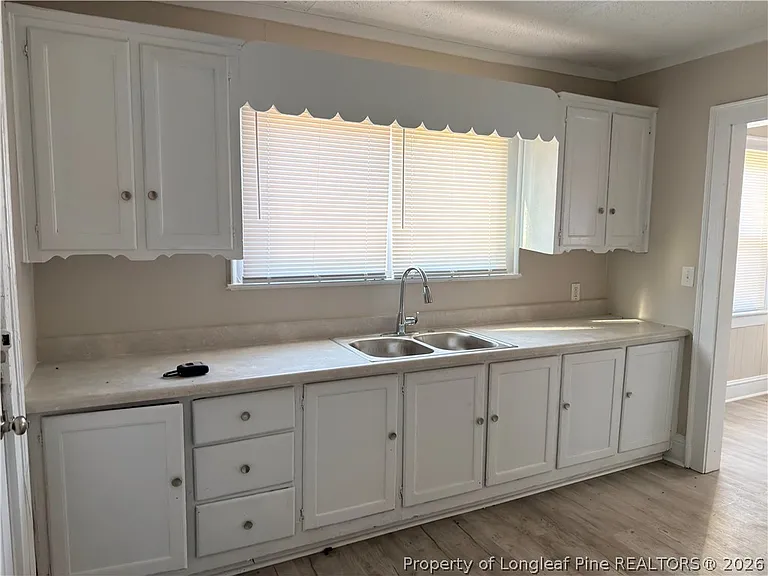 307 Hawthorne Rd — Photo 5