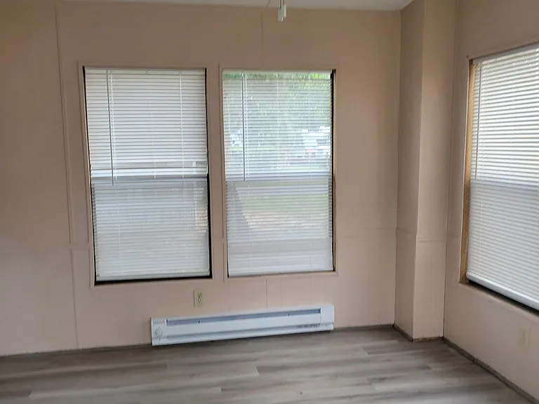 1720 NW 38th Ave #4B — Photo 2