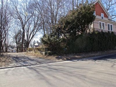 30 Chestnut Hill Ave, Cranston, RI, 02920