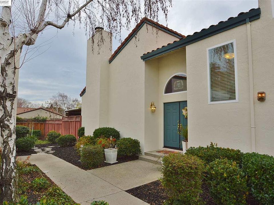 1st image of 4356 Valley Ave #D6