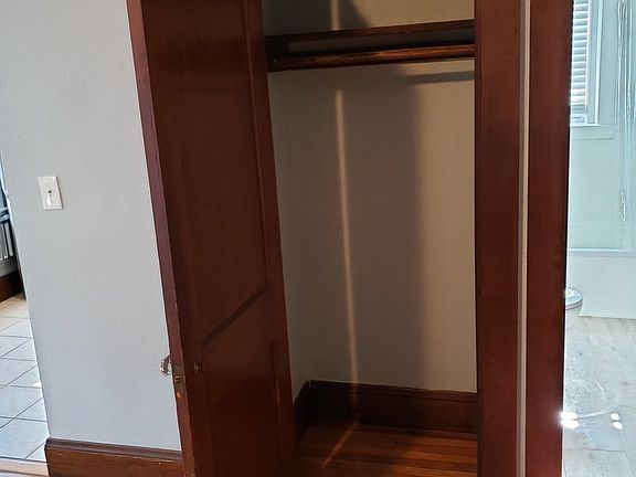 4th image of 182 Lafayette St APT 10