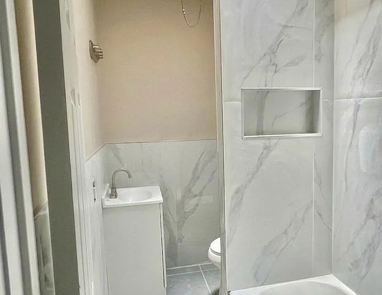 Bathroom full 2