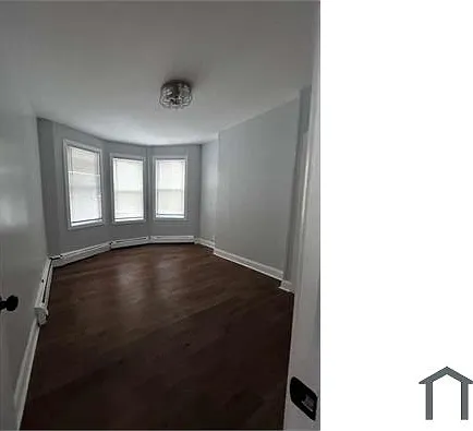 162 Linden St — Photo 5