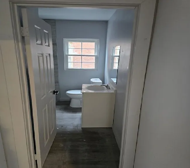 15756 Ohio St — Photo 6