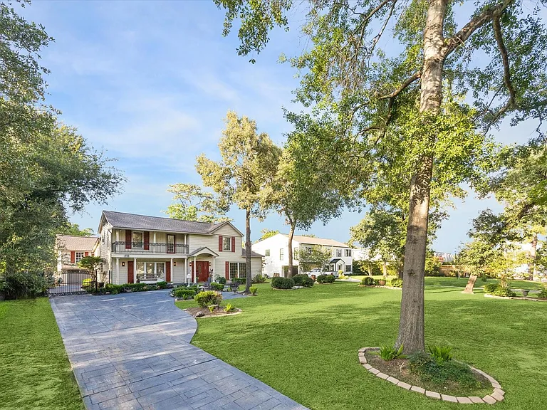 718 Garden Oaks Blvd — Photo 4