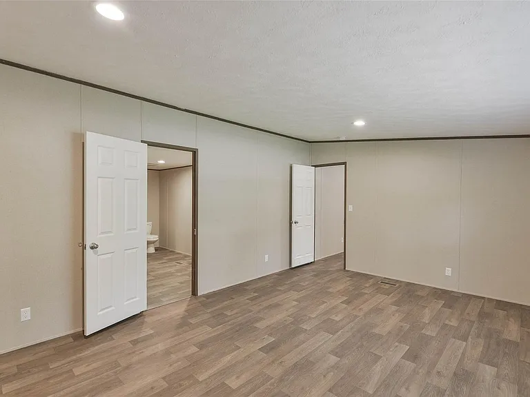 25150 Faraway Ln — Photo 11