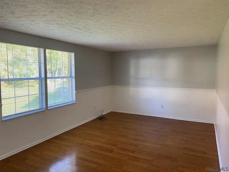 219 Marietta Dr — Photo 15