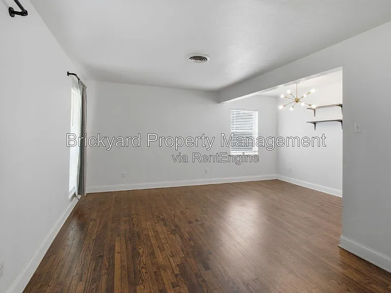 4126 Justice Ln — Photo 4