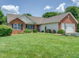 1056 Cresswell Pl, Forest, VA 24551