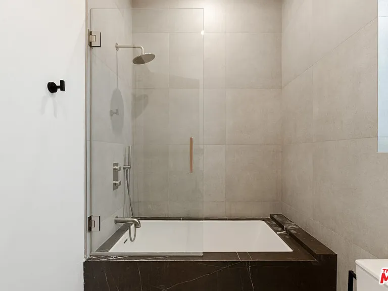 356 N La Jolla Ave — Photo 28