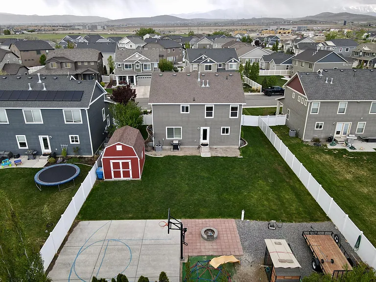 531 S Willow Xing — Photo 42