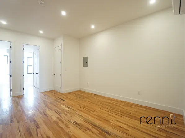 38 Cornelia Street image 1 of 16