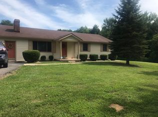 2260 Rabbit Run Rd, Vine Grove, KY 40175