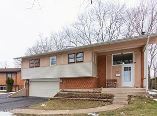 7204 Sprucewood Ave, Woodridge, IL