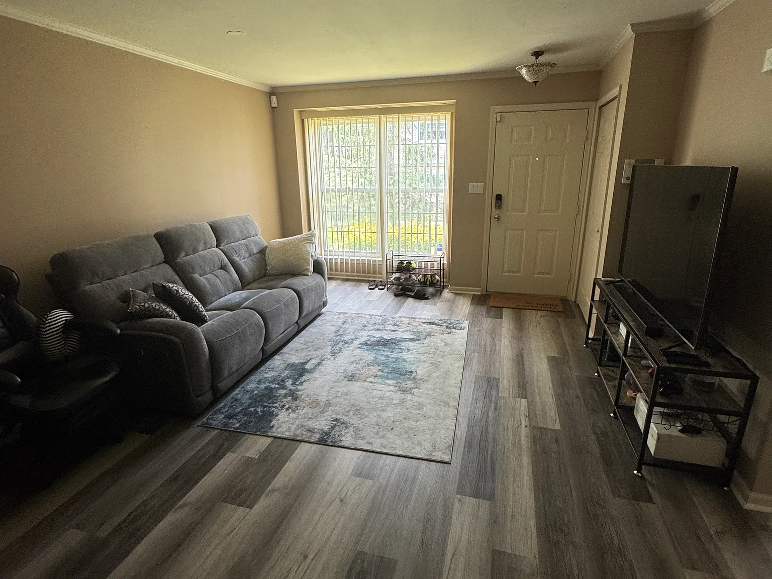 2 bed, 2.5 bath, 1400 sqft, $1,400 — Photo 4