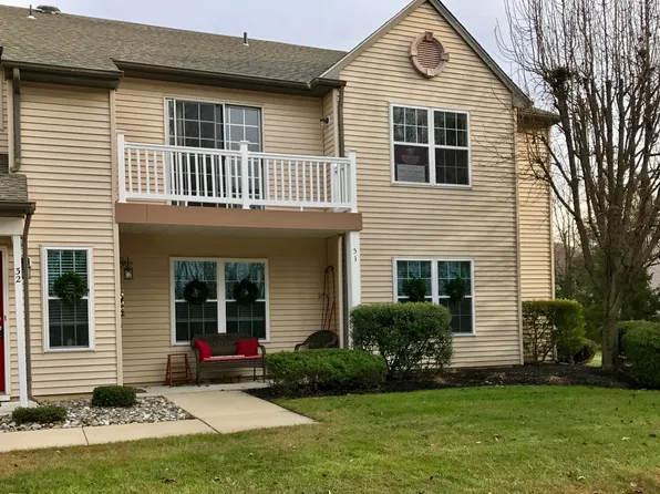 32 Crestmont Dr #32, Mantua, NJ 08051