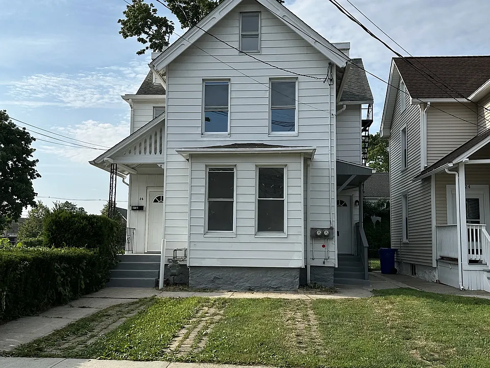 26 Rowan St #2